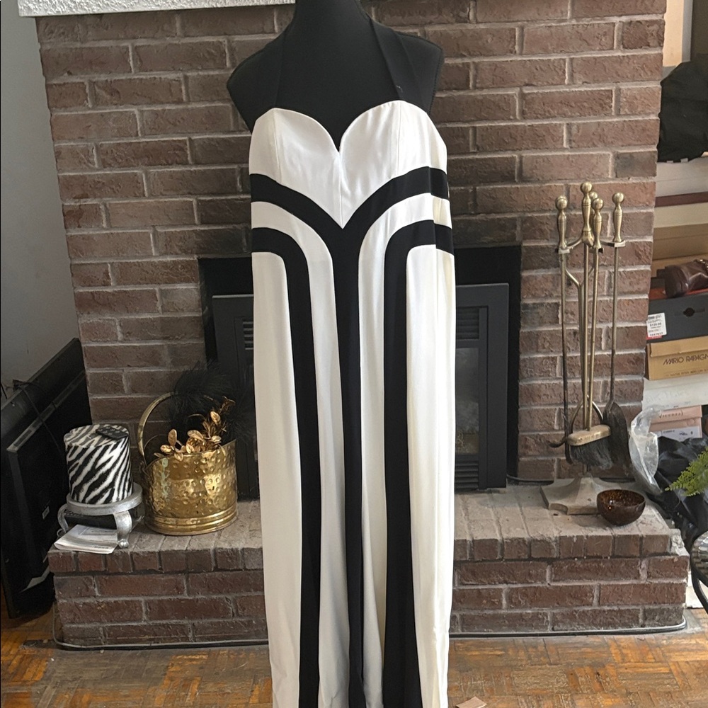 Niteline White and Black Maxi Dress